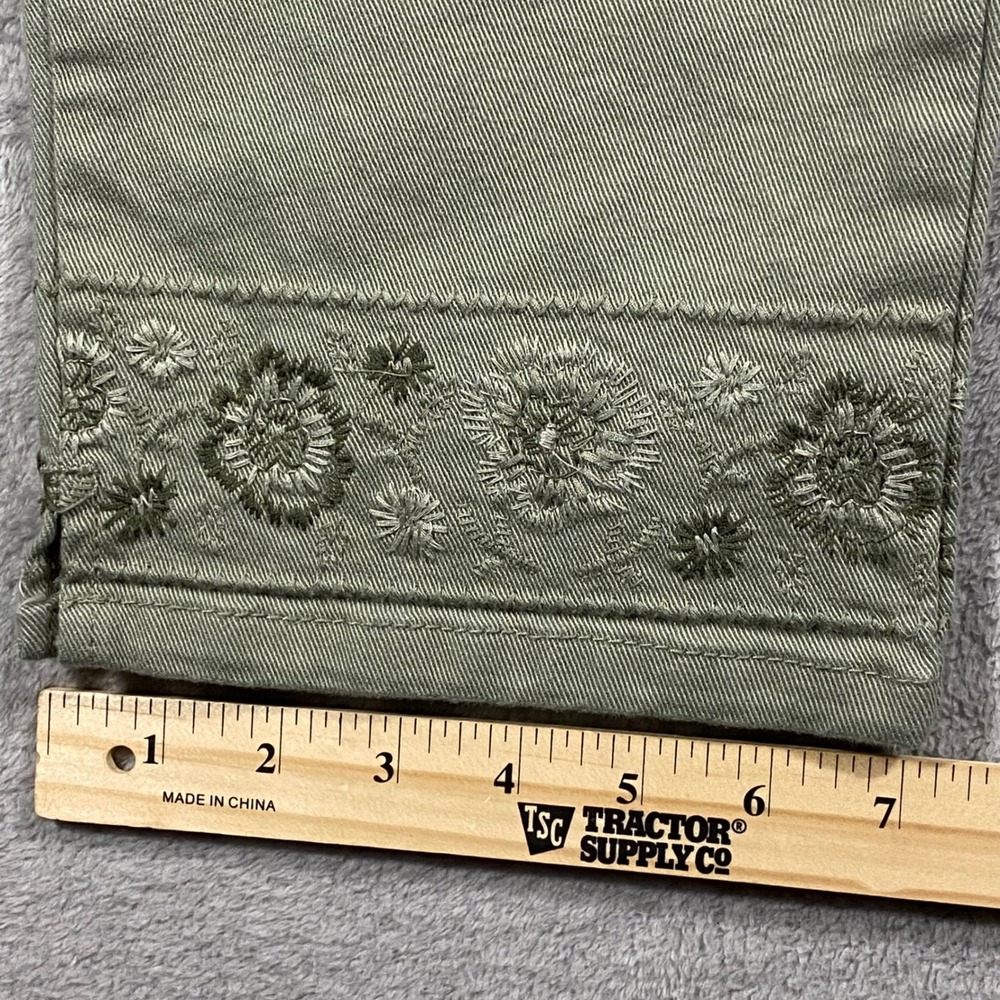 Gloria Vanderbilt Amanda Capri Women 6P Green Embroidered Hem‎ High Rise Pants - Picture 8 of 16